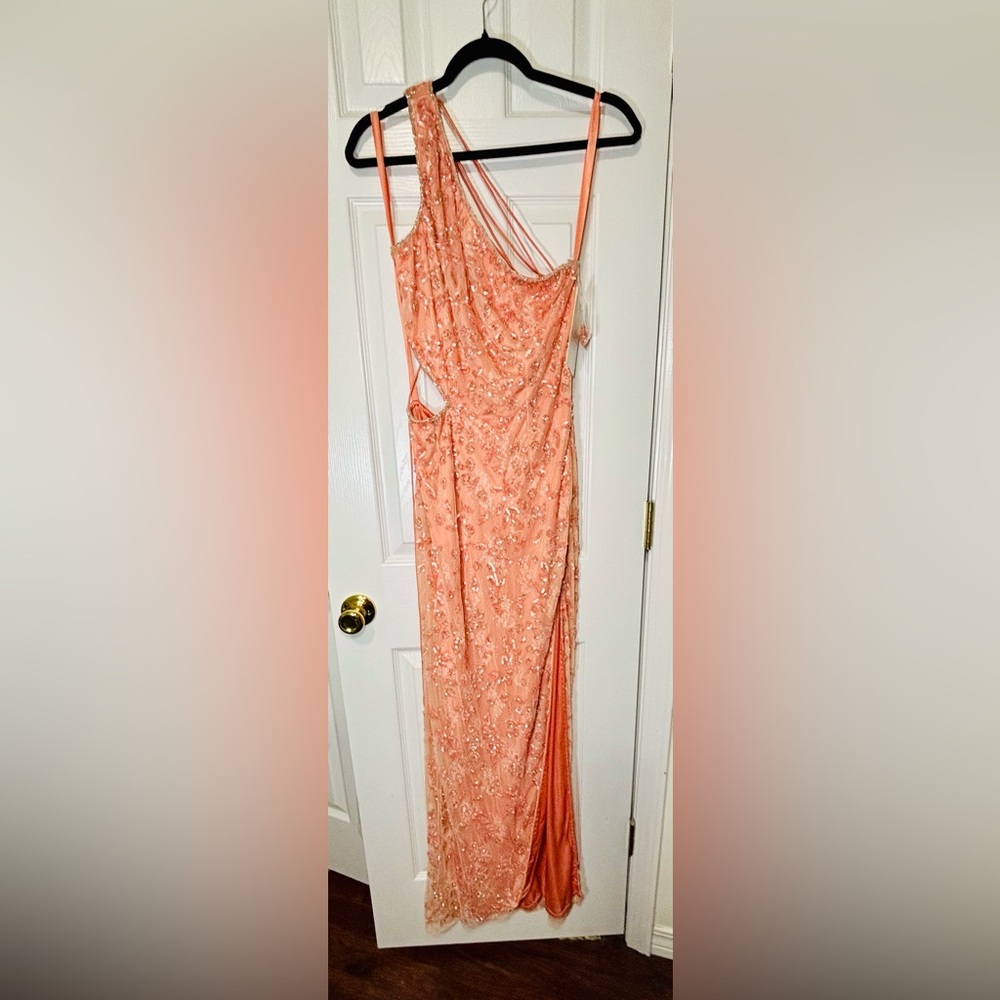NWT MAC DUGGAL SZ 6 PEACH One Shoulder Embellished Gown #6084 - Picture 3 of 10